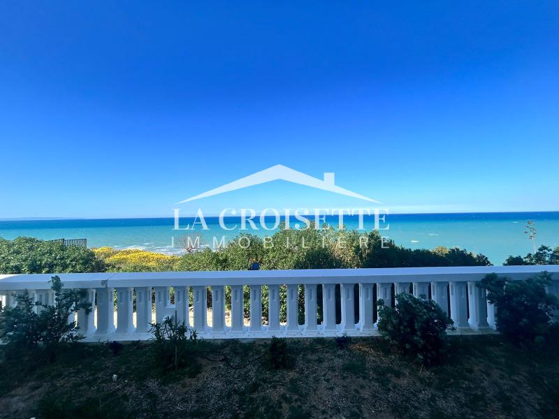 Appartement  S+3 vue sur mer à Gammarth 